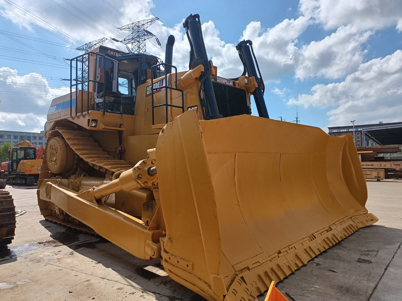 CATERPILLAR D10R - Buldozer: obrázek 5 CATERPILLAR D10R - Buldozer: obrázek 5