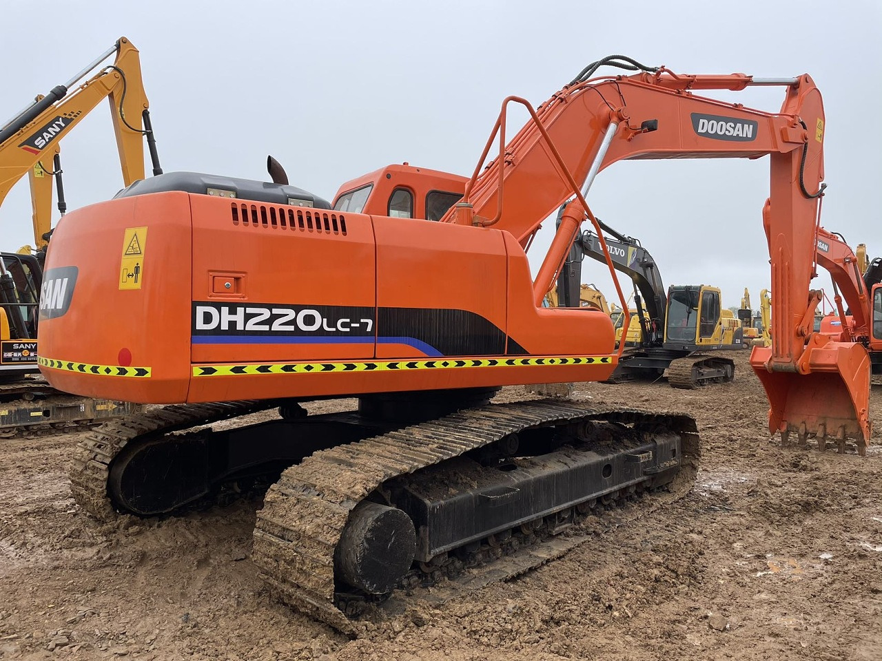 DOOSAN DH220 - Pásové rýpadlo: obrázek 2 DOOSAN DH220 - Pásové rýpadlo: obrázek 2