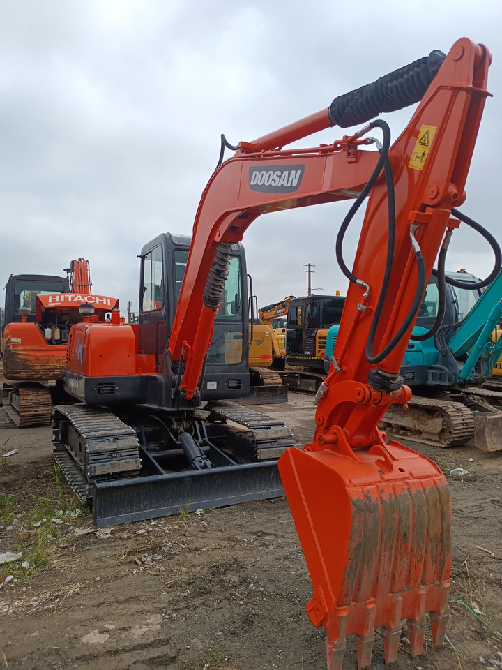 Mini rýpadlo DOOSAN DH60-7: obrázek 7