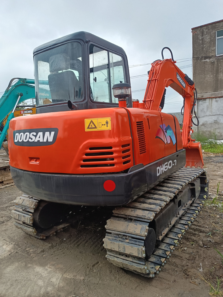 DOOSAN DH60-7 - Mini rýpadlo: obrázek 3 DOOSAN DH60-7 - Mini rýpadlo: obrázek 3
