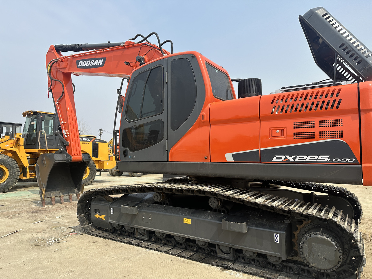 DOOSAN DX225LC-9C - Pásové rýpadlo: obrázek 2 DOOSAN DX225LC-9C - Pásové rýpadlo: obrázek 2