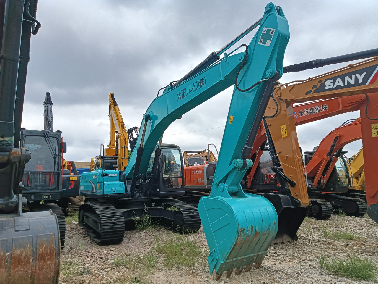 KOBELCO SK 210 - Mini rýpadlo: obrázek 3 KOBELCO SK 210 - Mini rýpadlo: obrázek 3