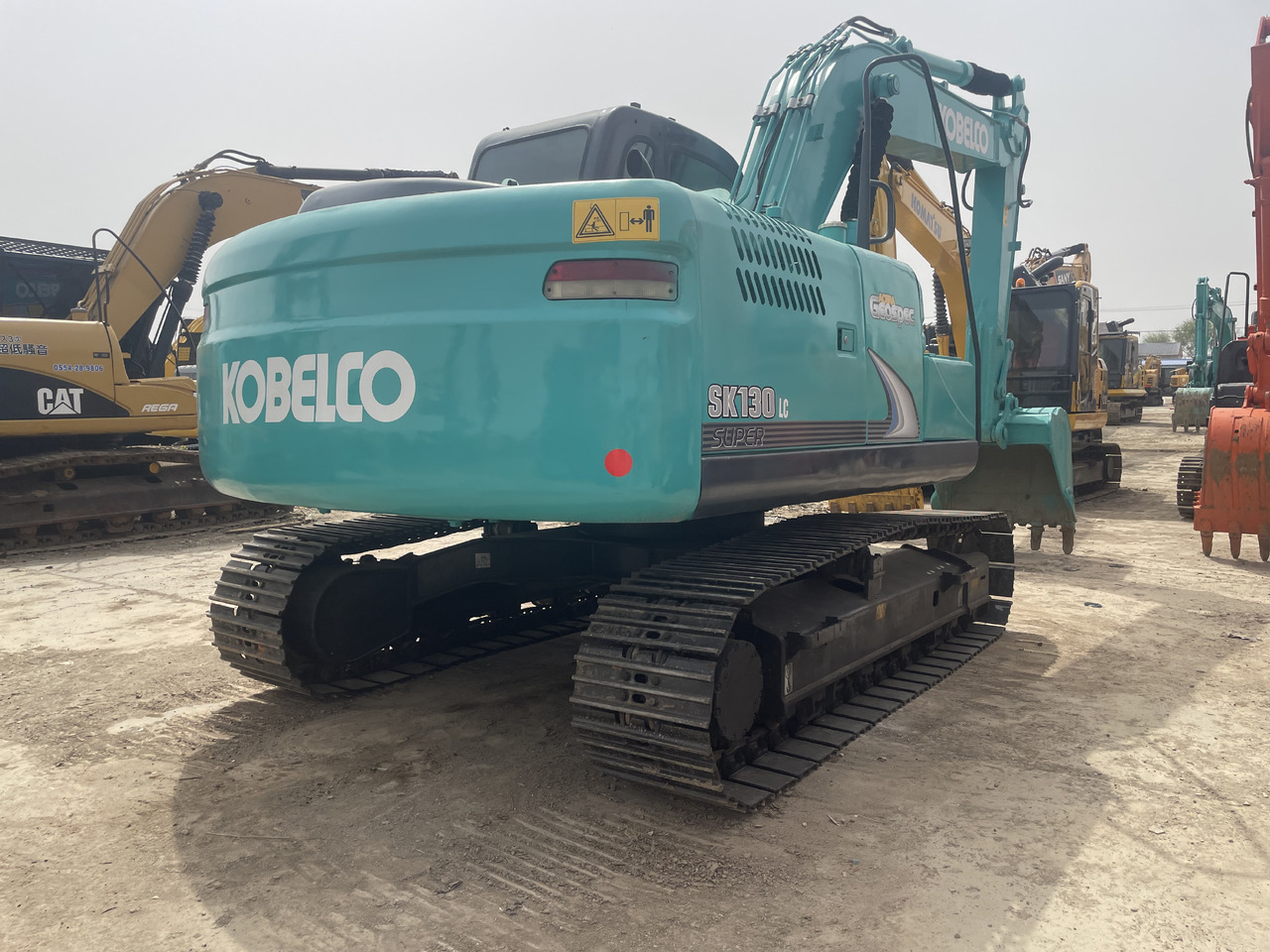 KOBELCO SK130-8 - Pásové rýpadlo: obrázek 2 KOBELCO SK130-8 - Pásové rýpadlo: obrázek 2