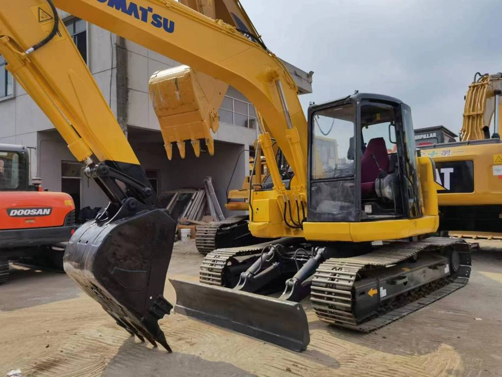 KOMATSU PC 128US - Mini rýpadlo: obrázek 5 KOMATSU PC 128US - Mini rýpadlo: obrázek 5