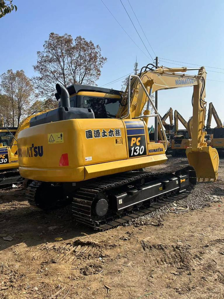 KOMATSU PC 130-8 - Pásové rýpadlo: obrázek 2 KOMATSU PC 130-8 - Pásové rýpadlo: obrázek 2