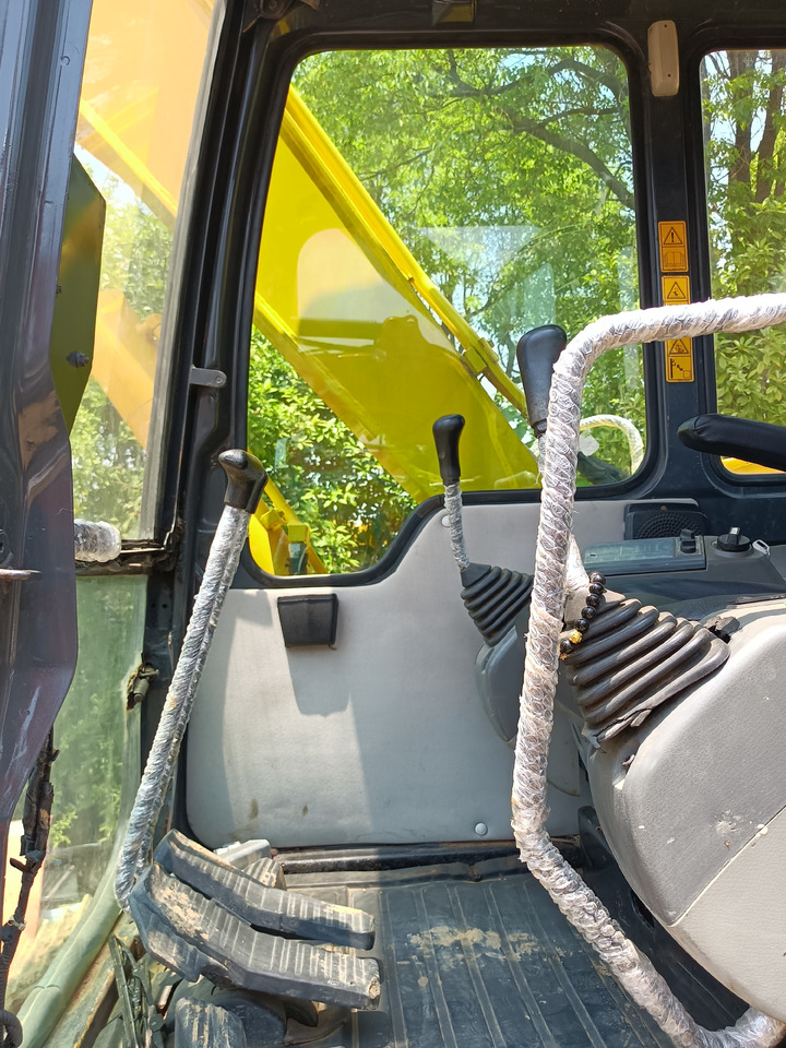 Pásové rýpadlo KOMATSU PC60-7: obrázek 7