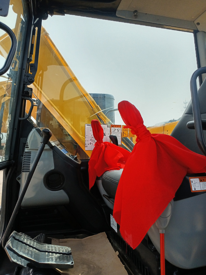 Pásové rýpadlo KOMATSU PC60-8: obrázek 9