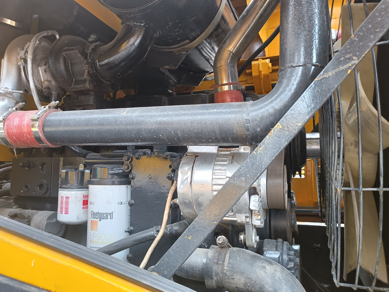 KOMATSU WA380-3 - Kolový nakladač: obrázek 4 KOMATSU WA380-3 - Kolový nakladač: obrázek 4