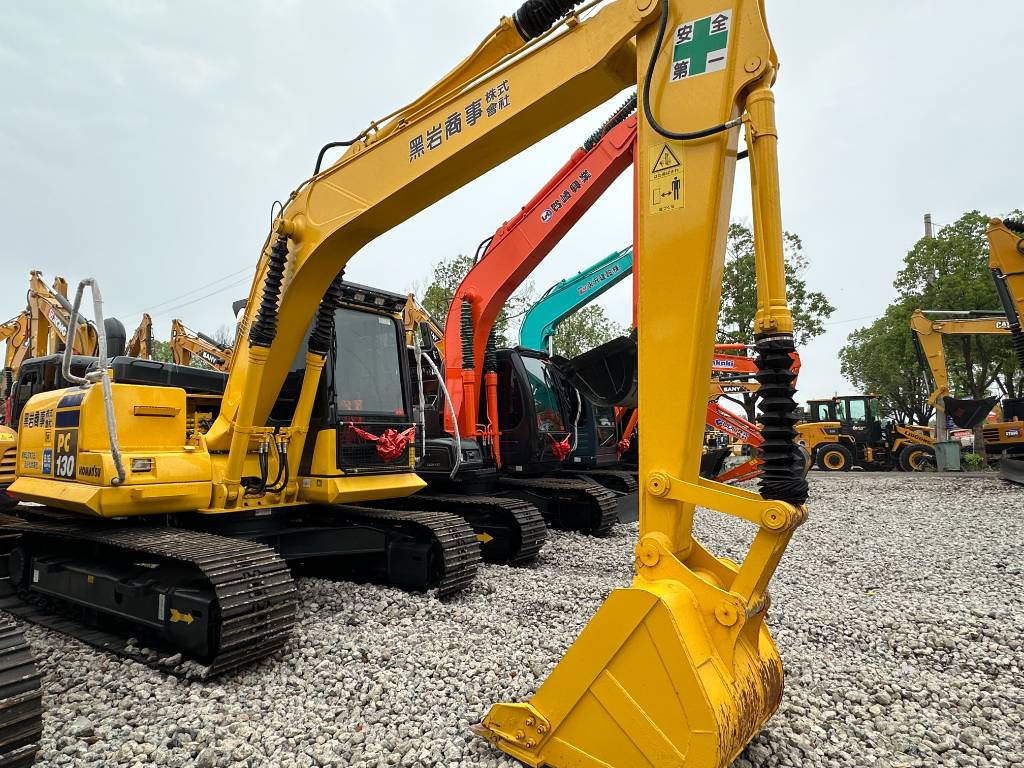 Komatsu PC 130 - Mini rýpadlo: obrázek 5 Komatsu PC 130 - Mini rýpadlo: obrázek 5