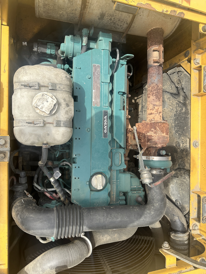 VOLVO EC220D - Pásové rýpadlo: obrázek 5 VOLVO EC220D - Pásové rýpadlo: obrázek 5