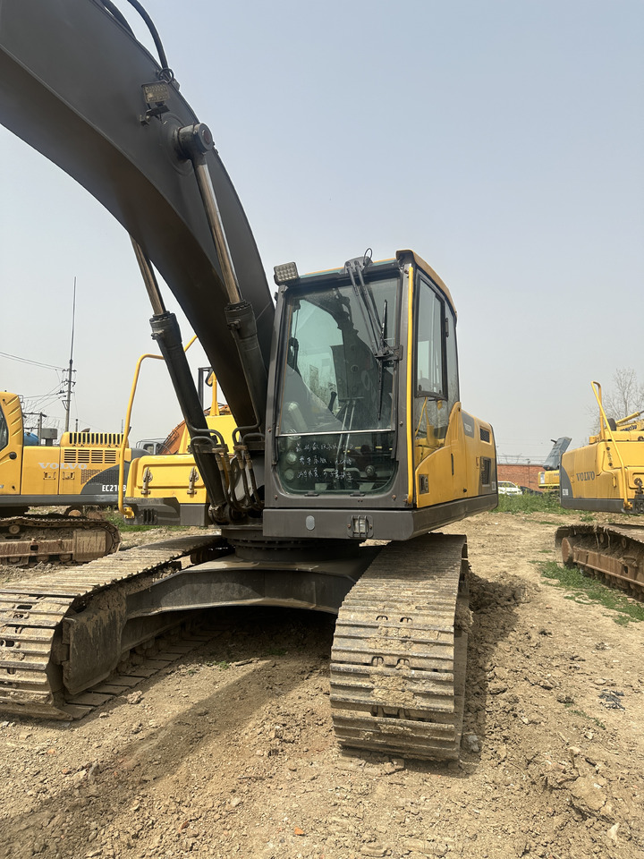 VOLVO EC220D - Pásové rýpadlo: obrázek 2 VOLVO EC220D - Pásové rýpadlo: obrázek 2