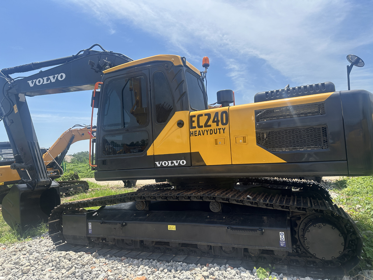 VOLVO EC240 - Pásové rýpadlo: obrázek 1 VOLVO EC240 - Pásové rýpadlo: obrázek 1