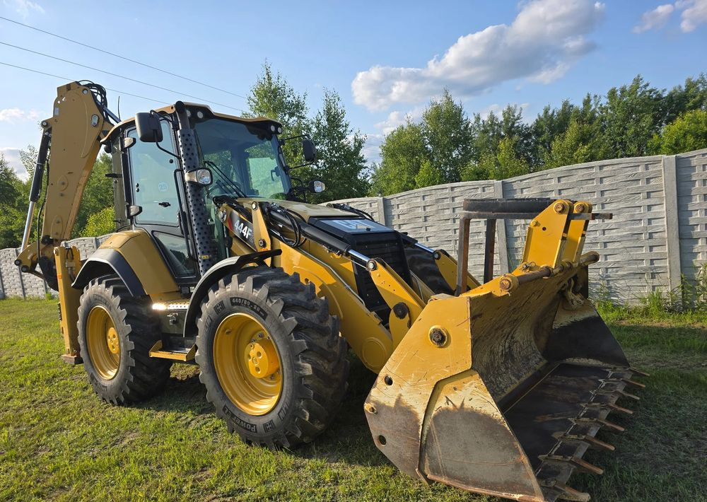 Caterpillar - Rýpadlo-nakladač: obrázek 2 Caterpillar - Rýpadlo-nakladač: obrázek 2