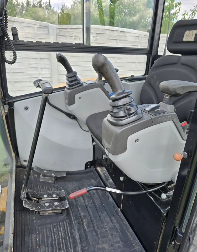 Caterpillar - Mini rýpadlo: obrázek 3 Caterpillar - Mini rýpadlo: obrázek 3