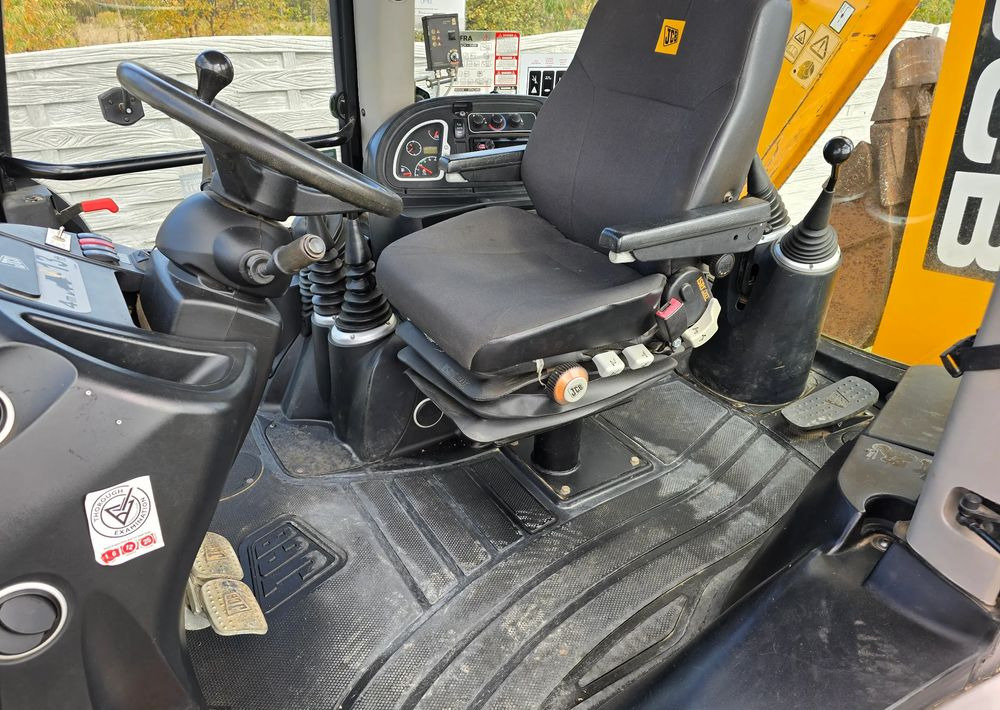 JCB - Rýpadlo-nakladač: obrázek 3 JCB - Rýpadlo-nakladač: obrázek 3