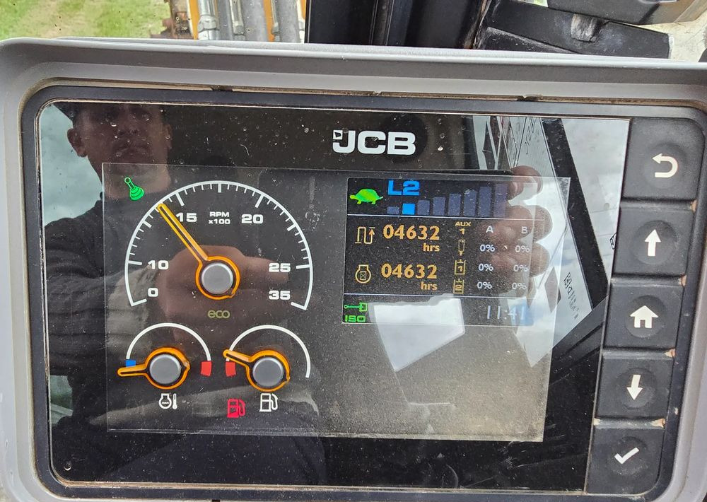 JCB - Pásové rýpadlo: obrázek 4 JCB - Pásové rýpadlo: obrázek 4