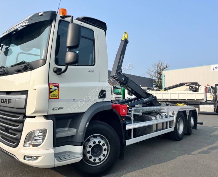DAF CF 450 - Hákový nosič kontejnerů: obrázek 1 DAF CF 450 - Hákový nosič kontejnerů: obrázek 1