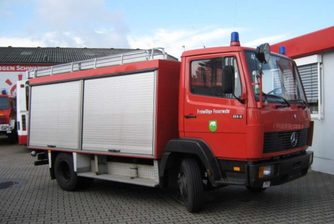 1989 Mercedes-Benz 814 / Redningsbil - Hasičský vůz: obrázek 1 1989 Mercedes-Benz 814 / Redningsbil - Hasičský vůz: obrázek 1