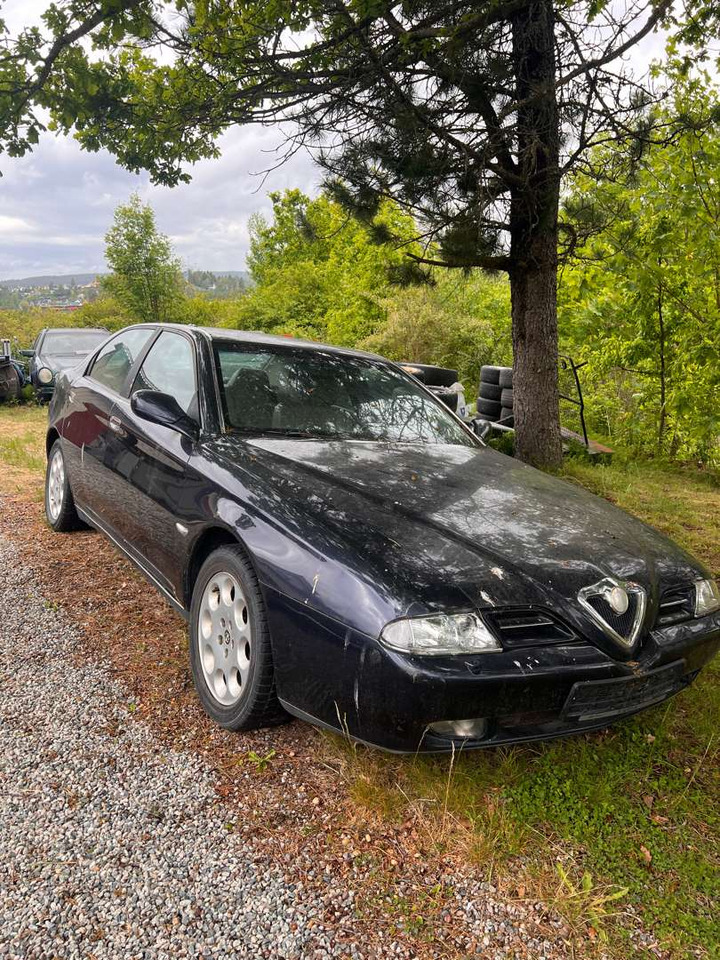 1999 Alfa Romeo 166 - Sedan: obrázek 1 1999 Alfa Romeo 166 - Sedan: obrázek 1