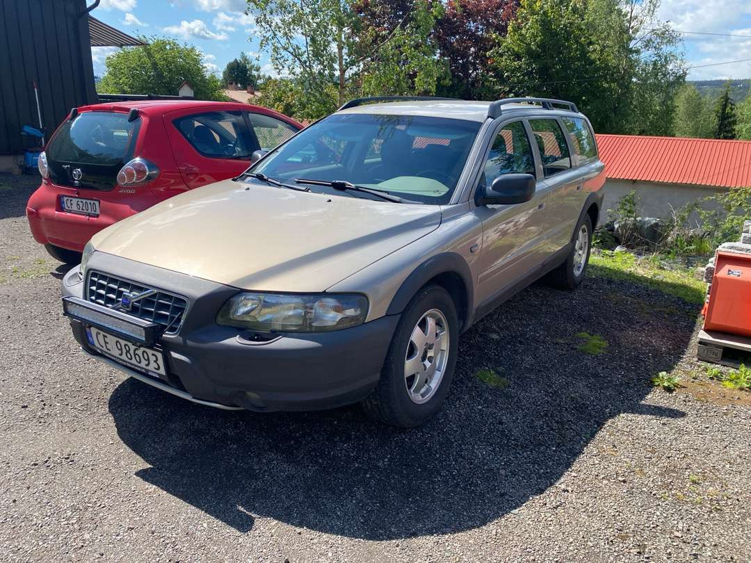2001 Volvo XC70 EU-GODKJENT (rep.-objekt) - Osobní auto: obrázek 1 2001 Volvo XC70 EU-GODKJENT (rep.-objekt) - Osobní auto: obrázek 1