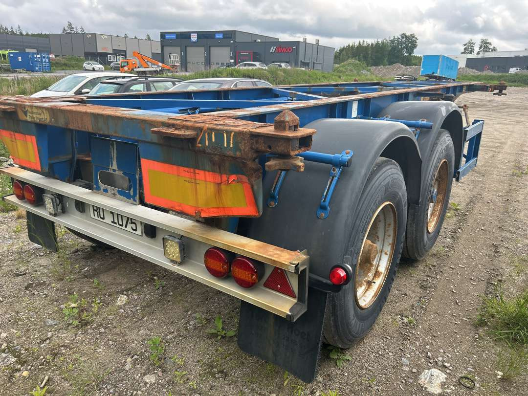 2004 Container-henger TURBO`HOET CONTAINERSEMITRAILER EU-godkjent - Kontejnerovy návěs/ Výměnná nástavba: obrázek 3 2004 Container-henger TURBO`HOET CONTAINERSEMITRAILER EU-godkjent - Kontejnerovy návěs/ Výměnná nástavba: obrázek 3