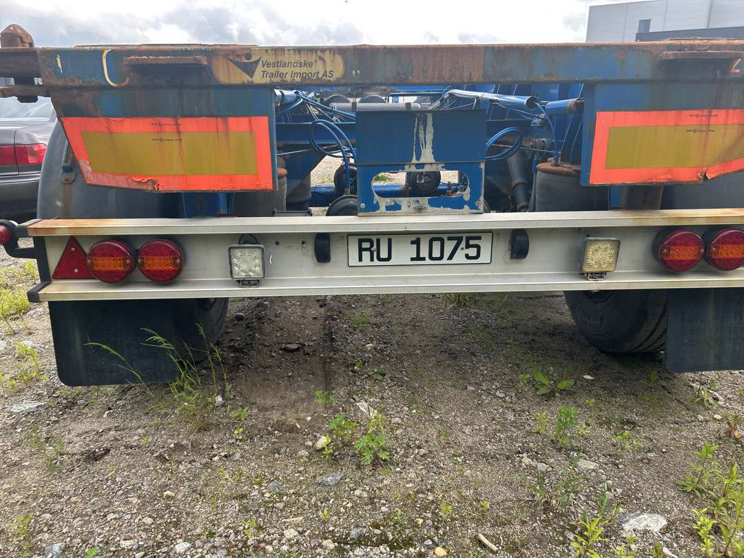 2004 Container-henger TURBO`HOET CONTAINERSEMITRAILER EU-godkjent - Kontejnerovy návěs/ Výměnná nástavba: obrázek 5 2004 Container-henger TURBO`HOET CONTAINERSEMITRAILER EU-godkjent - Kontejnerovy návěs/ Výměnná nástavba: obrázek 5