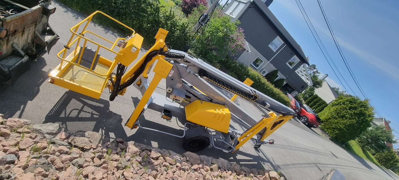 2005 Aerial K17t 18 m LIFT 2005 mod sertifisert - Pracovní plošina: obrázek 2 2005 Aerial K17t 18 m LIFT 2005 mod sertifisert - Pracovní plošina: obrázek 2