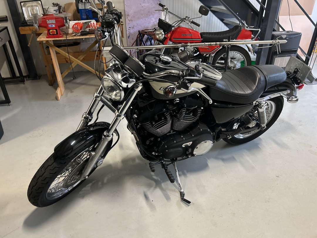 2006 Harley-Davidson XL Sportster 1200 Roadster - Přepravník motocyklů: obrázek 2 2006 Harley-Davidson XL Sportster 1200 Roadster - Přepravník motocyklů: obrázek 2
