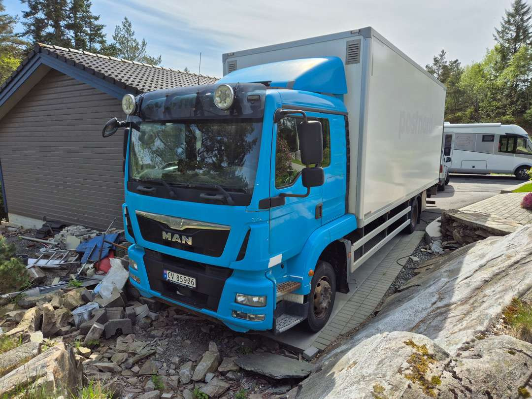 2016 Skapbil MAN TGM15.250 EU-godkjent Euroklasse 6T - Skříňový nákladní auto: obrázek 1 2016 Skapbil MAN TGM15.250 EU-godkjent Euroklasse 6T - Skříňový nákladní auto: obrázek 1