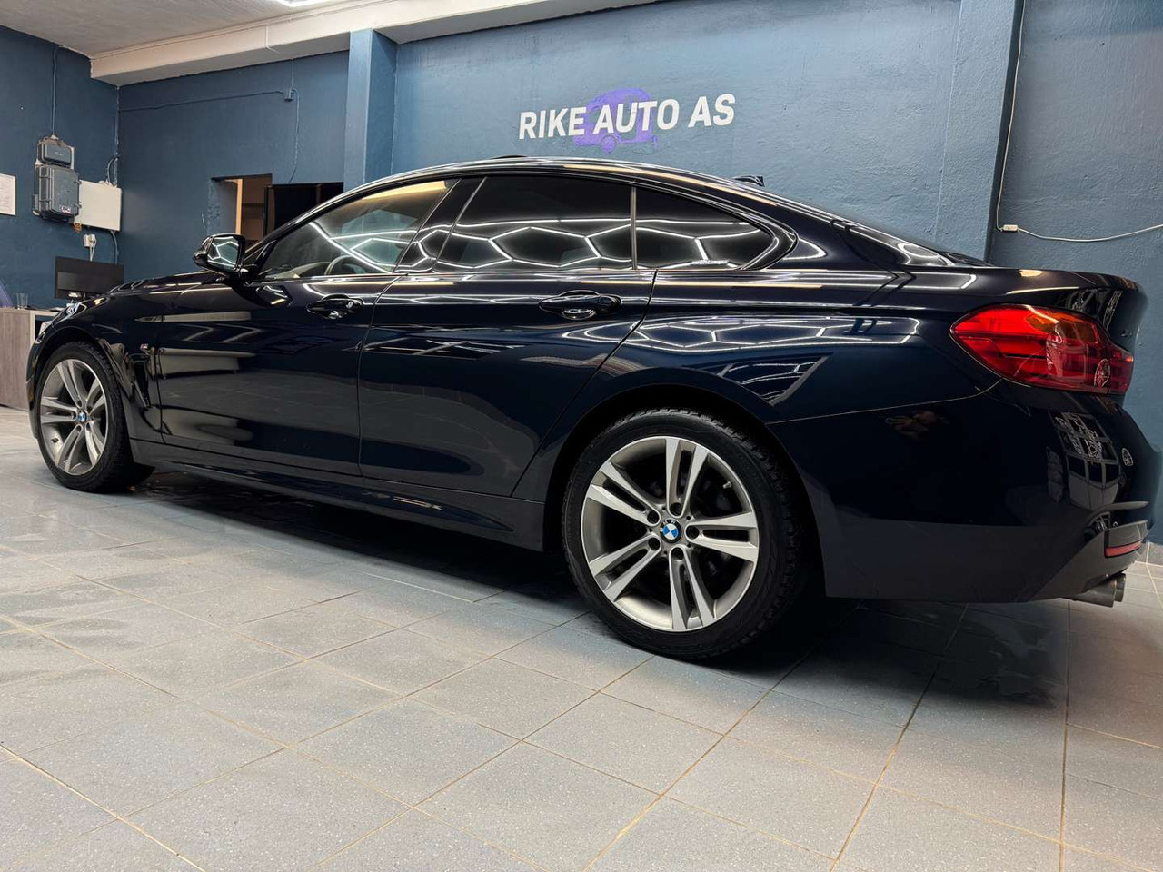 2017 BMW 420d XDrive Grand Coupe M-Sport - Sedan: obrázek 5 2017 BMW 420d XDrive Grand Coupe M-Sport - Sedan: obrázek 5