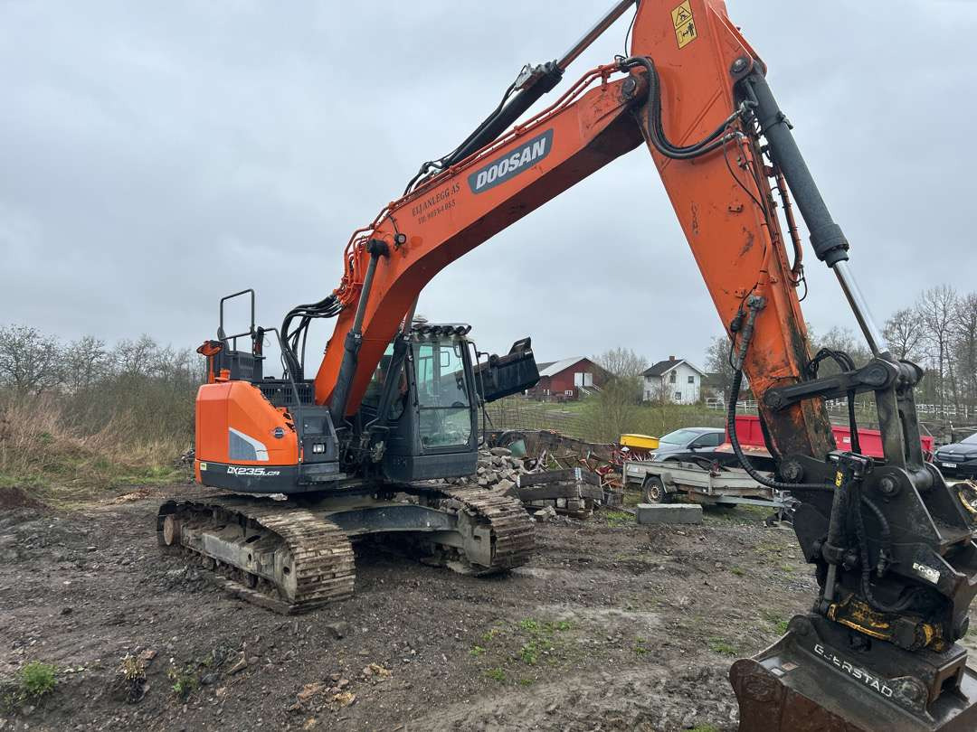 2018 Beltegraver 24 tonn Doosan DX 235LCR S 70-feste - Rýpadlo: obrázek 2 2018 Beltegraver 24 tonn Doosan DX 235LCR S 70-feste - Rýpadlo: obrázek 2