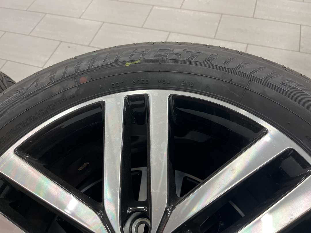 Dekk til Mercedes s klasse - Nástroj/ Vybavení: obrázek 4 Dekk til Mercedes s klasse - Nástroj/ Vybavení: obrázek 4