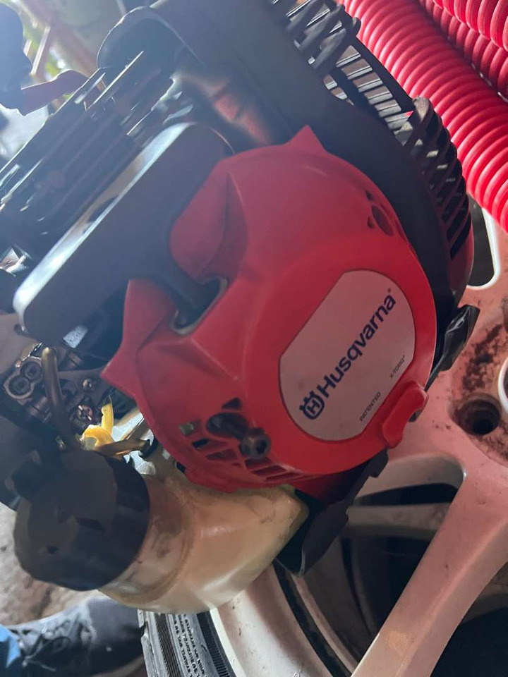 Husqvarna kantklipper repobjekt - Sekačka na trávu: obrázek 3 Husqvarna kantklipper repobjekt - Sekačka na trávu: obrázek 3