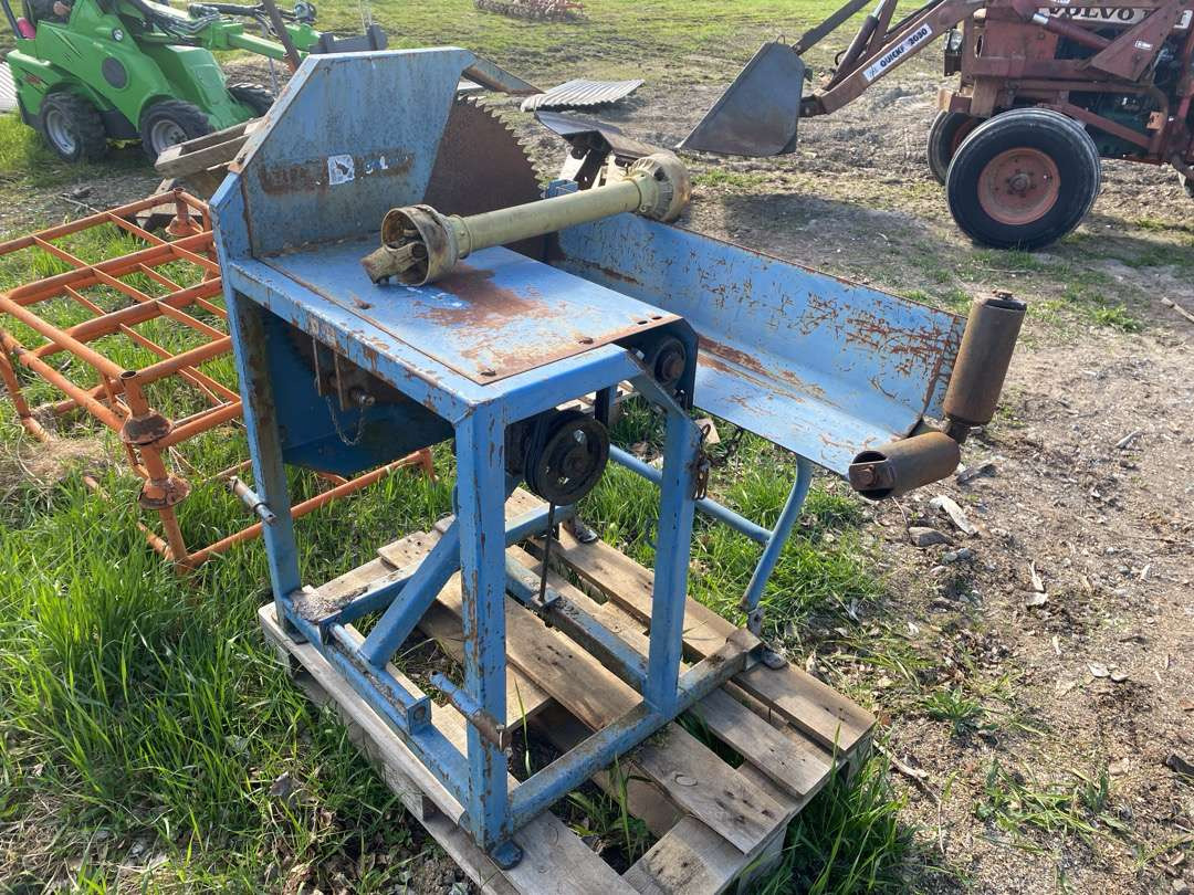 Vedsag til traktor - Vybavení garáže/ Dílny: obrázek 3 Vedsag til traktor - Vybavení garáže/ Dílny: obrázek 3