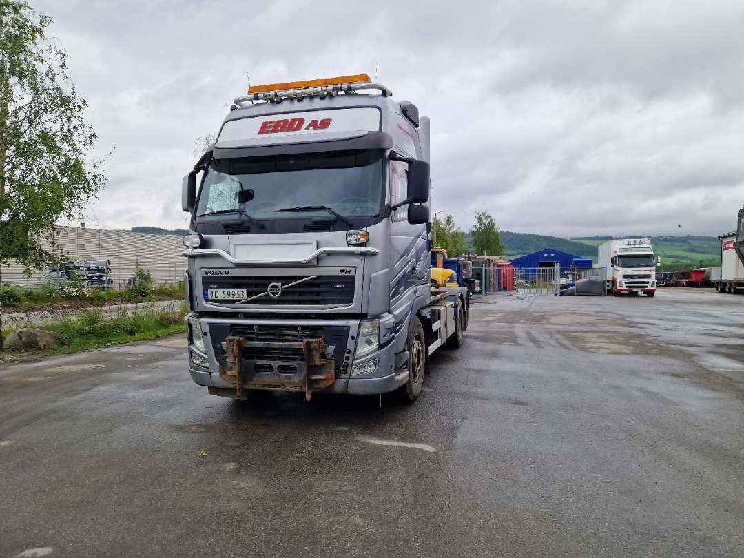 Volvo FH6X2-Krokbil med hydraulisk brøyteutstyr - Hákový nosič kontejnerů: obrázek 5 Volvo FH6X2-Krokbil med hydraulisk brøyteutstyr - Hákový nosič kontejnerů: obrázek 5