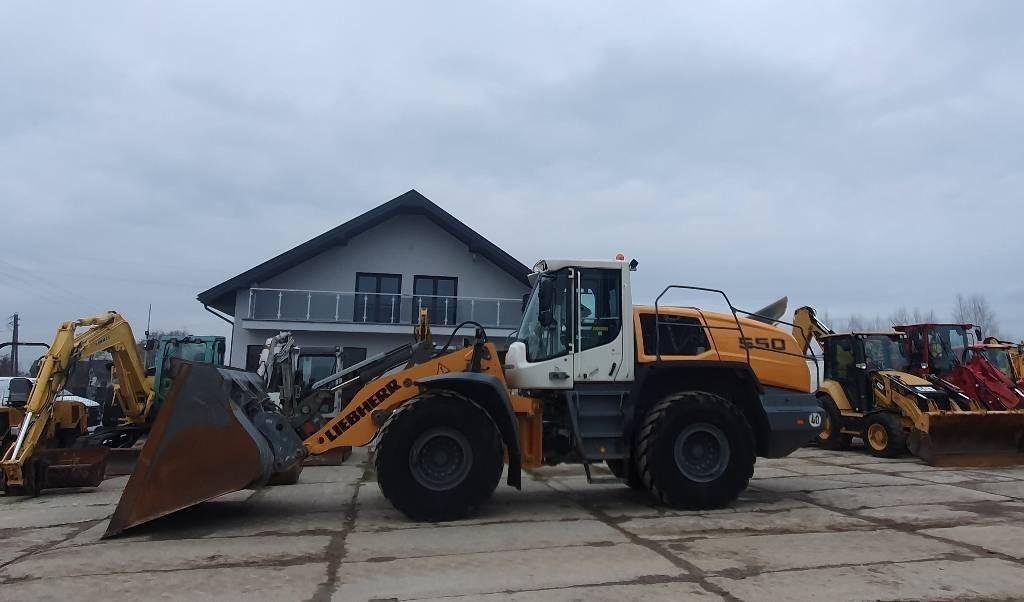 Liebherr L550 xpower - Kolový nakladač: obrázek 2 Liebherr L550 xpower - Kolový nakladač: obrázek 2