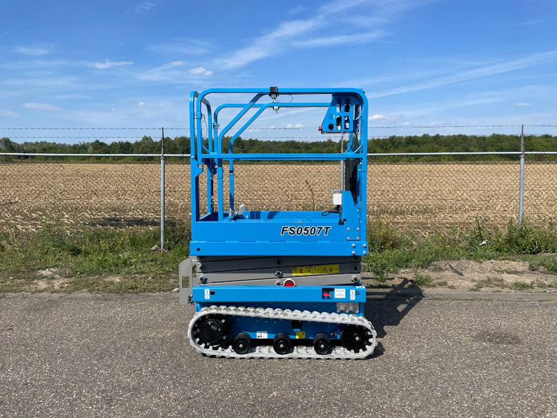 Fronteq FS0507T Tracked Scissor Lift - Nůžková plošina: obrázek 4 Fronteq FS0507T Tracked Scissor Lift - Nůžková plošina: obrázek 4