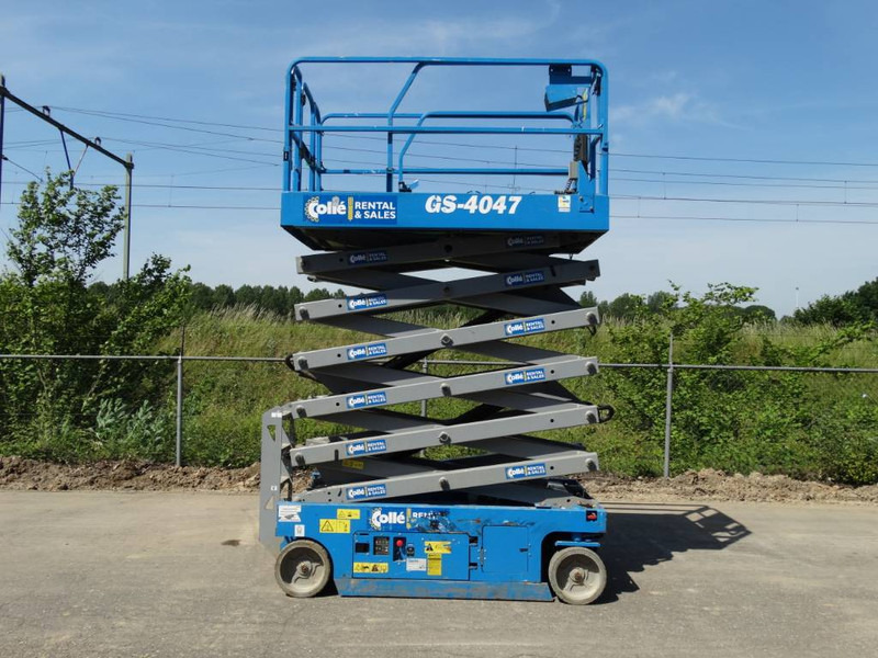 Genie GS 4047 - Nůžková plošina: obrázek 5 Genie GS 4047 - Nůžková plošina: obrázek 5
