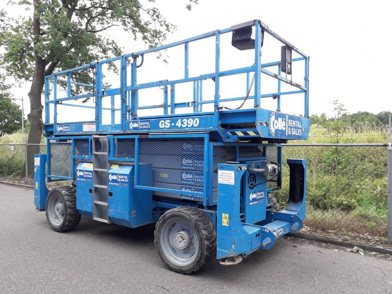 Genie GS 4390 RT - Nůžková plošina: obrázek 2 Genie GS 4390 RT - Nůžková plošina: obrázek 2