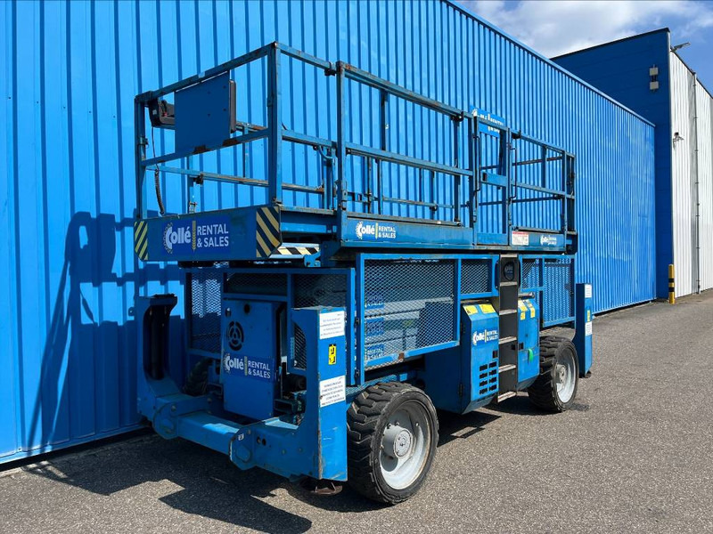 Genie GS 4390 RT - Nůžková plošina: obrázek 3 Genie GS 4390 RT - Nůžková plošina: obrázek 3