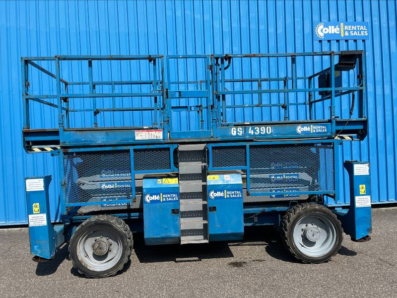Genie GS 4390 RT - Nůžková plošina: obrázek 2 Genie GS 4390 RT - Nůžková plošina: obrázek 2