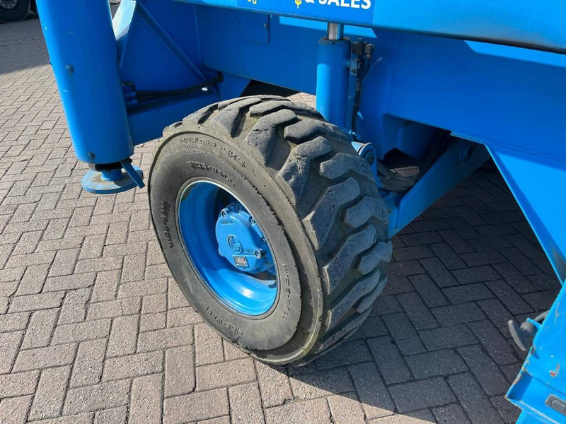 Holland lift M 250 DL 27 - Nůžková plošina: obrázek 5 Holland lift M 250 DL 27 - Nůžková plošina: obrázek 5
