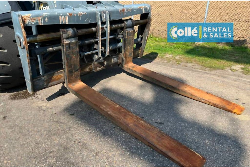 Teleskopický manipulátor MAGNI HTH 25.11 | 2013: obrázek 7 Teleskopický manipulátor MAGNI HTH 25.11 | 2013: obrázek 7