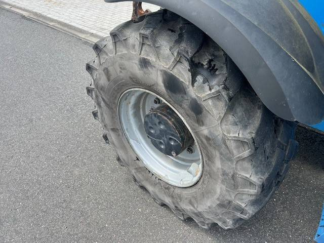 Teleskopický manipulátor Manitou MHT 790: obrázek 6
