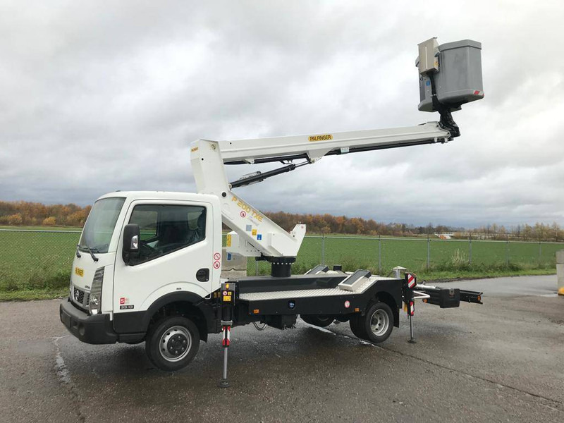 Palfinger P 200 T X E (closed basket) - Autoplošina: obrázek 5 Palfinger P 200 T X E (closed basket) - Autoplošina: obrázek 5