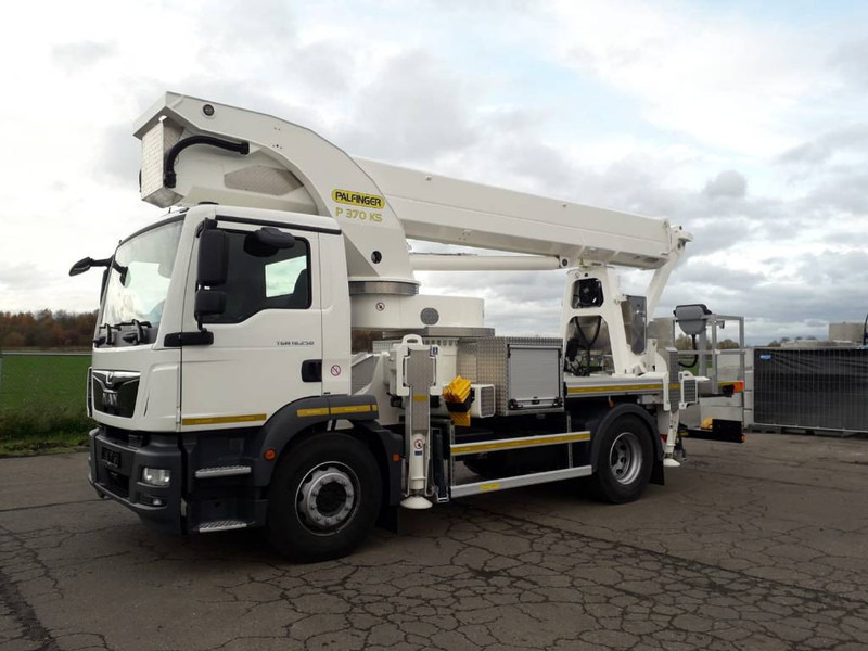 Palfinger P 370 KS - Autoplošina: obrázek 2 Palfinger P 370 KS - Autoplošina: obrázek 2
