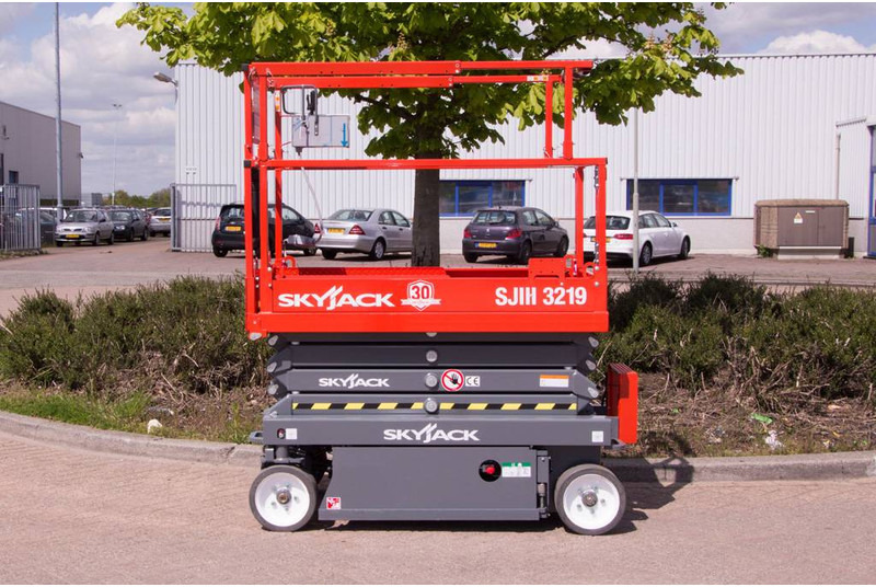 Skyjack SJIII3219 - Nůžková plošina: obrázek 4 Skyjack SJIII3219 - Nůžková plošina: obrázek 4