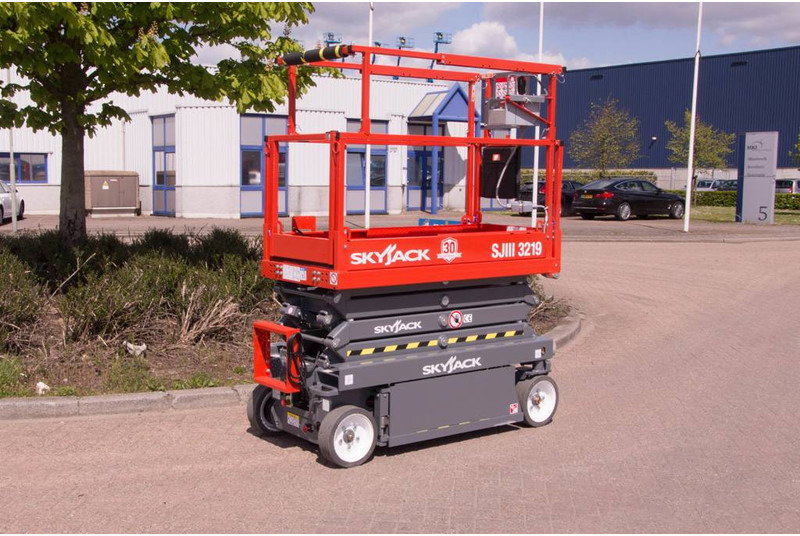 Skyjack SJIII3219 - Nůžková plošina: obrázek 3 Skyjack SJIII3219 - Nůžková plošina: obrázek 3
