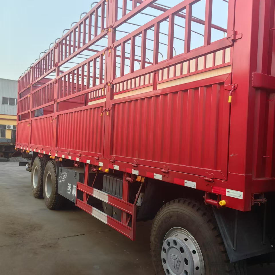 HOWO - Skříňový nákladní auto: obrázek 3 HOWO - Skříňový nákladní auto: obrázek 3