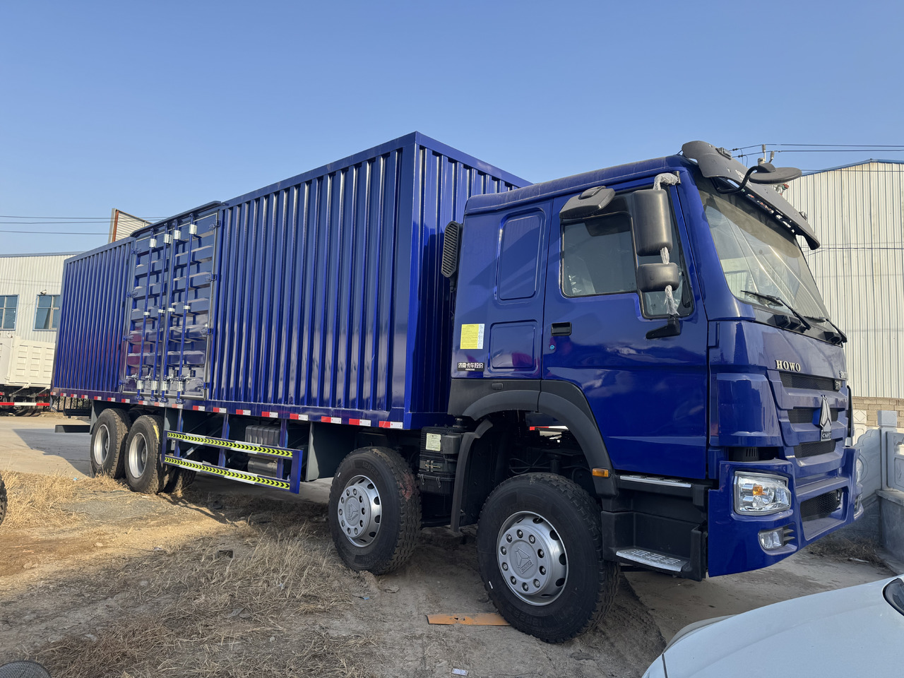 HOWO - Skříňový nákladní auto: obrázek 1 HOWO - Skříňový nákladní auto: obrázek 1